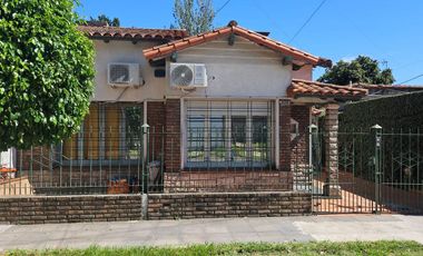 CASA EN VENTA EN BERAZATEGUI