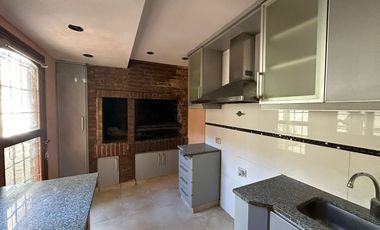 VENTA CASA BERNAL