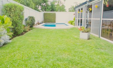 VENTA CASAS 3 AMB./QUINCHO/PISCINA/COCHERA QUILMES