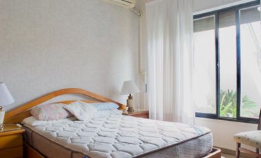 VENTA CASAS 3 AMB./QUINCHO/PISCINA/COCHERA QUILMES