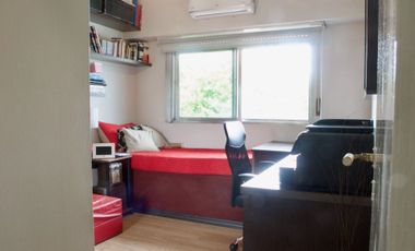 VENTA CASAS 3 AMB./QUINCHO/PISCINA/COCHERA QUILMES