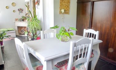 VENTA CASAS 3 AMB./QUINCHO/PISCINA/COCHERA QUILMES