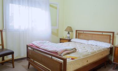 VENTA CASAS 3 AMB./QUINCHO/PISCINA/COCHERA QUILMES