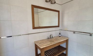 Venta Casa 3 dorm San Isidro La Calabria quincho