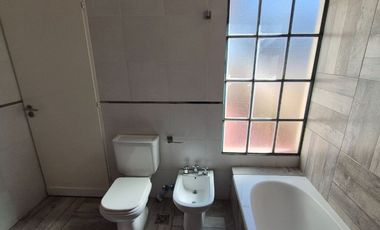 Venta Casa 3 dorm San Isidro La Calabria quincho