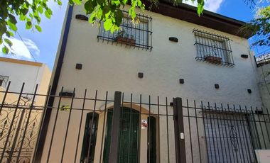 Venta Casa 3 dorm San Isidro La Calabria quincho
