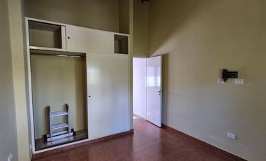 Venta Casa 3 dorm San Isidro La Calabria quincho