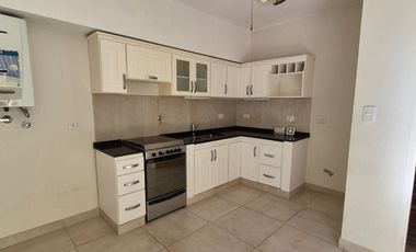 Venta Casa 3 dorm San Isidro La Calabria quincho
