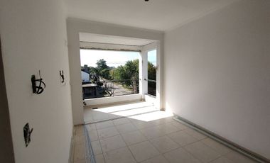 AMPLIO DPTO EN VENTA - 1 DORM / BARRIO MA. SELVA