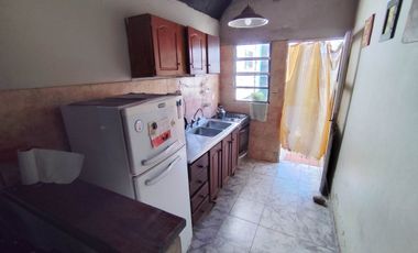 2 CASAS EN VENTA + GALPÓN  - A METROS DE PEÑALOZA