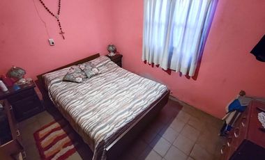 2 CASAS EN VENTA + GALPÓN  - A METROS DE PEÑALOZA