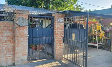 CASA EN VENTA 4 DORM Y PISCINA EN PUEBLO ESTHER