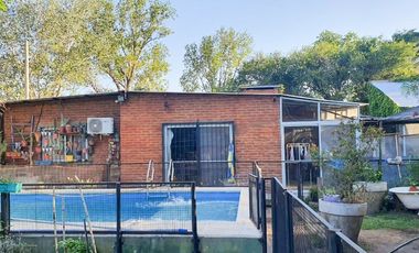 CASA EN VENTA 4 DORM Y PISCINA EN PUEBLO ESTHER