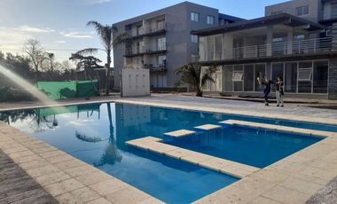 VENTA DEPTO 3 AMB COMPLEJO SOLARES MORENO PERMUTA