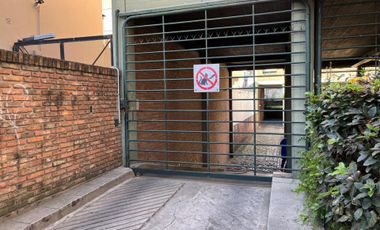 VENTA COCHERA FIJA EN SAN ISIDRO