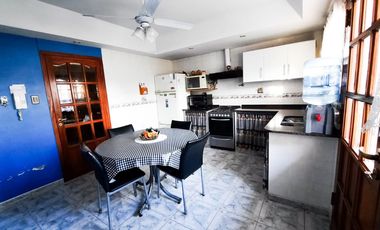 Casa en venta 4 Amb C/Cochera y Fondo Berazategui