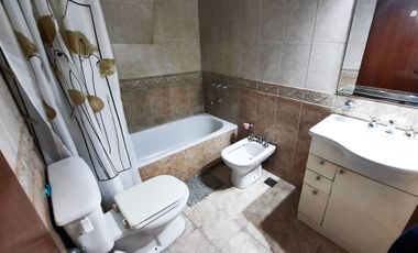 Casa en venta 4 Amb C/Cochera y Fondo Berazategui