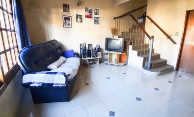 Casa en venta 4 Amb C/Cochera y Fondo Berazategui
