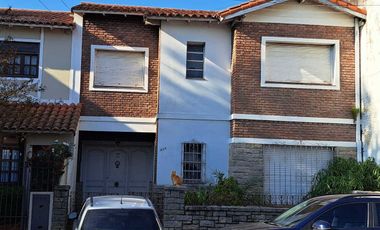 VENTA CASA 5 AMBIENTES QUILMES