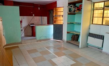 SE VENDE O PERMUTA CASA EN BARRIO CIUDADELA