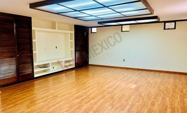 Casa en Venta en Club de Golf Vallescondido Zona Esmeralda Atizapan de Zaragoza