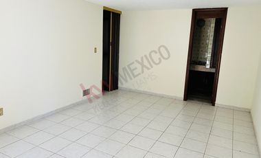 Casa en Venta en Club de Golf Vallescondido Zona Esmeralda Atizapan de Zaragoza