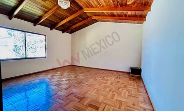 Casa en Venta en Club de Golf Vallescondido Zona Esmeralda Atizapan de Zaragoza