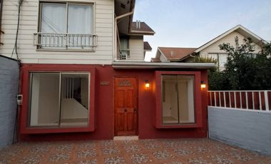 VENTA AMPLIA CASA EN SEGURO MICROBARRIO