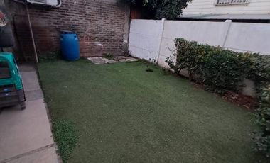 VENTA AMPLIA CASA EN SEGURO MICROBARRIO