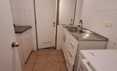 VENTA AMPLIA CASA EN SEGURO MICROBARRIO