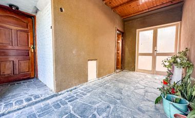 Casa en venta 8 amb con dos patios - Mataderos