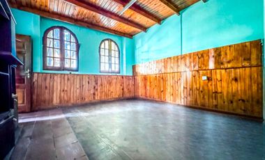 Casa en venta 8 amb con dos patios - Mataderos