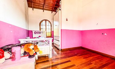 Casa en venta 8 amb con dos patios - Mataderos