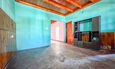 Casa en venta 8 amb con dos patios - Mataderos
