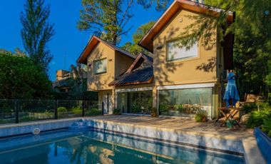 VENTA CASA CON PISCINA SIERRA DE LOS PADRES