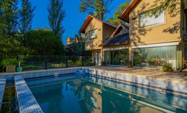 VENTA CASA CON PISCINA SIERRA DE LOS PADRES