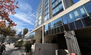 OFICINA CON ALTA CONECTIVIDAD EN EL CORAZON DE PROVIDENCIA