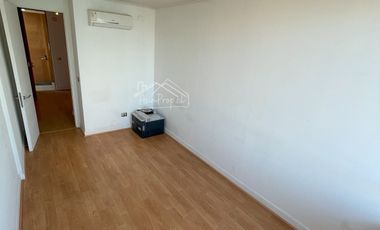 OFICINA CON ALTA CONECTIVIDAD EN EL CORAZON DE PROVIDENCIA