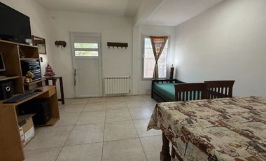 Venta Casa 2 ambientes, Barrio Felix U. Camet