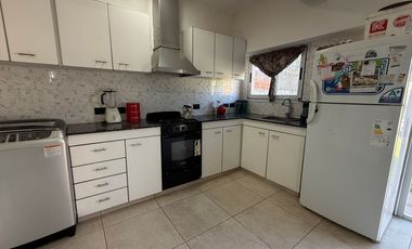 Venta Casa 2 ambientes, Barrio Felix U. Camet