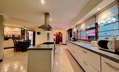 VENTA CASA 3 AMB CON PARQUE Y GARAGE APTO CREDITO