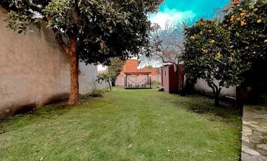VENTA CASA 3 AMB CON PARQUE Y GARAGE APTO CREDITO