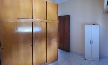 VENTA CASA 3 AMBIENTES CON PARQUE EN TAPIALES
