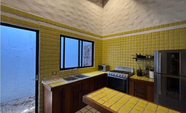 CASA EN VENTA A ORILLA DEL LAGO TEQUES 