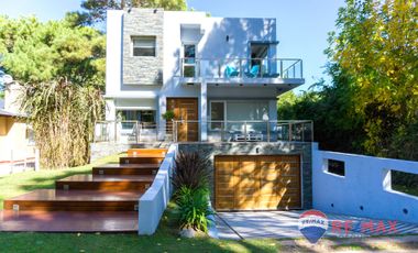 Casa venta Valeria del Mar moderna premium 4 dorm