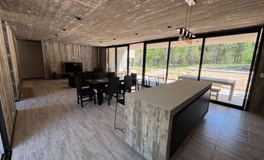 Venta casa en Villa Robles