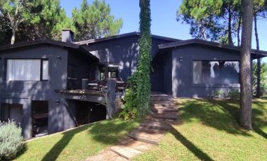 CASA EN VENTA A 300 METROS DEL MAR COSTA ESMERALDA