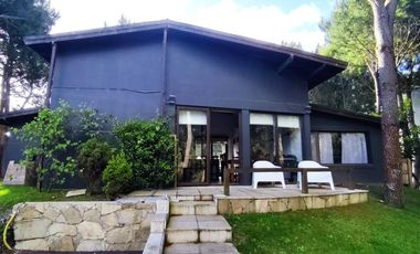 CASA EN VENTA A 300 METROS DEL MAR COSTA ESMERALDA
