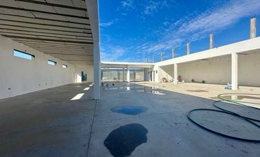 Venta de galpón, local comercial en Escobar