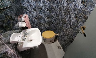 Venta casa 4 amb cochera jardín acepta permuta